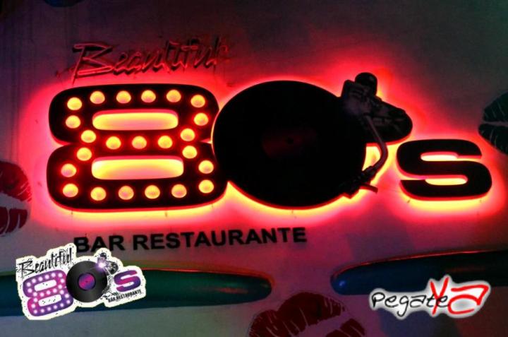 Foto 16 de Beautiful 80`s - Oct 11 en Beautiful 80`s Cali, Cali