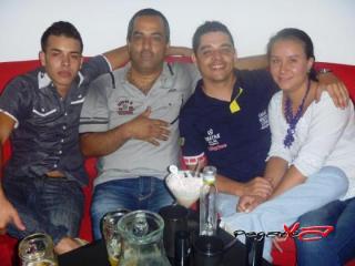 Foto 14 de Marzo 17 del 2012 en Zalez Bar Karaoke Cali, Cali
