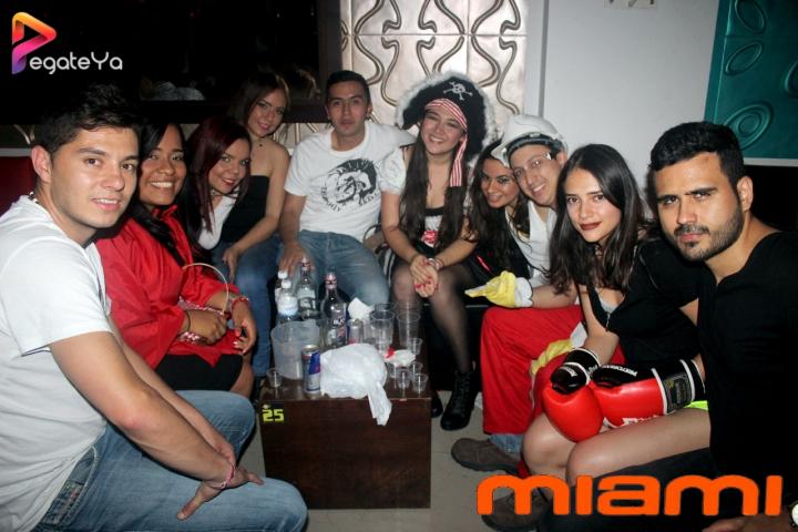 Foto 19 de Miami Bar - Hallowen 2016 en Miami Bar Cali, Cali