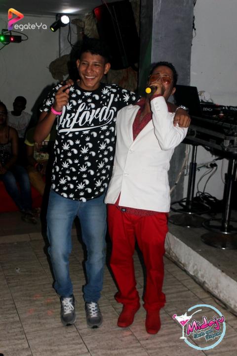 Foto 39 de Midaju - Feria 2015 en Midaju Bar