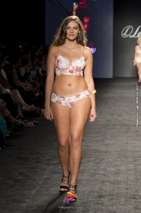 Foto 14 de Fotos Leonisa - Colombiamoda 2017 en Fotos Colombiamoda, Medellín