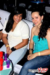 Foto 33 de Junio 08 del 2013 en Living Night Club, Cali