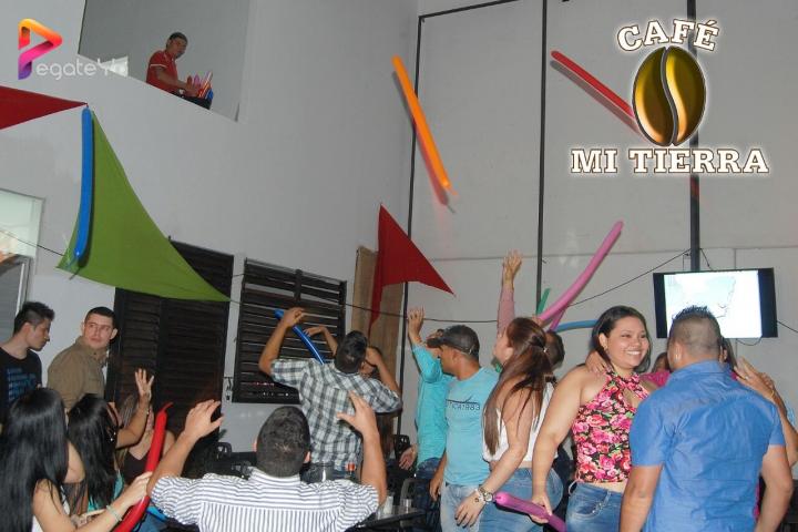 Foto 49 de Cafe Mi Tierra- 1er Fds Abril 2016 en Cafe Mi Tierra, Cali