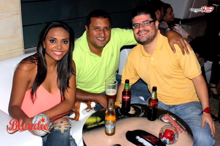 Foto 34 de Blondie - Dic 6 y 13 del 2014 en Blondie Bar Cali, Cali