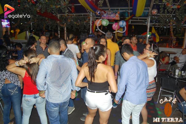 Foto 2 de Cafe mi Tierra - 3er Fds junio 2016 en Cafe Mi Tierra, Cali