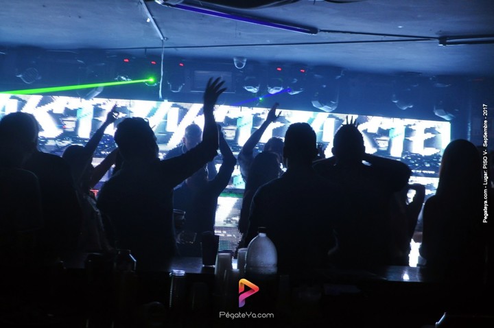 Foto 31 de PISO V - sábado 2 de sep 2017 en Bar Piso V Bucaramanga, Bucaramanga
