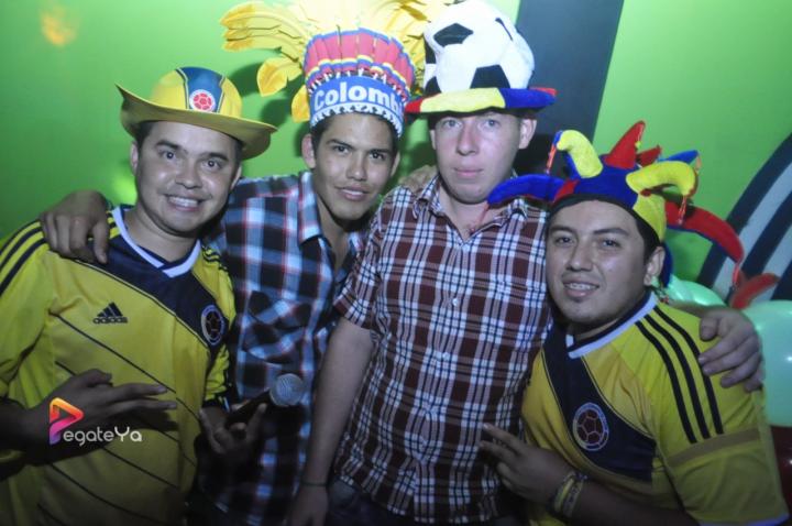 Foto 15 de El Manicomio sábado 13 de junio 2015 en Discoteca El Manicomio Bucaramanga, Bucaramanga
