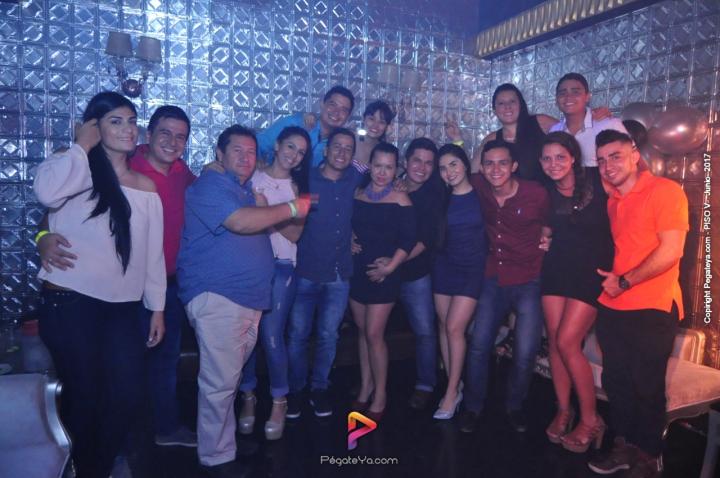 Foto 15 de PISO V - Sábado 3 de Mayo de 2017 en Bar Piso V Bucaramanga, Bucaramanga