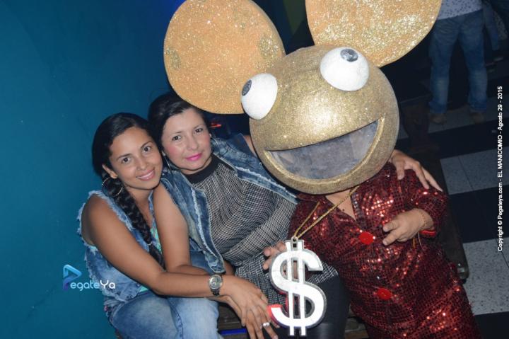 Foto 2 de El Manicomio sábado 29 de agosto 2015 en Discoteca El Manicomio Bucaramanga, Bucaramanga