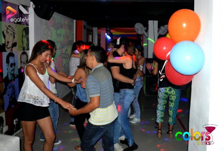 Foto 11 de Colors Drink - 3er FDS Junio 2015 en Colors Drink, Cali
