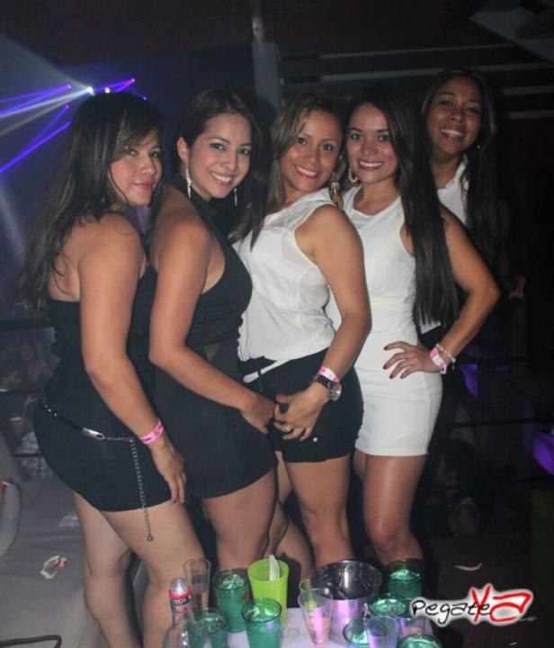 Foto 2 de Favela Amor y Amistad en Favela Club Menga, Cali