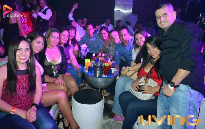 Foto 76 de Living - 1er & 2do Fds Octubre 2016 en Living Night Club, Cali
