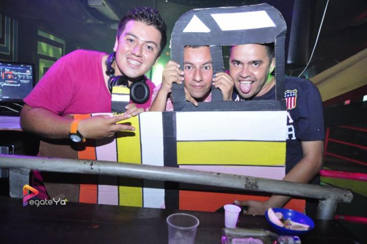 Foto 66 de El manicomio sábado 18 de abril 2015 en Discoteca El Manicomio Bucaramanga, Bucaramanga