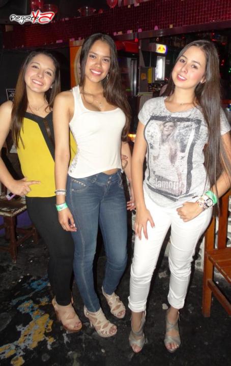 Foto 17 de Bendito Seas - 1er FDS Octubre en Discoteca Bendito Seas Medellin, Medellín