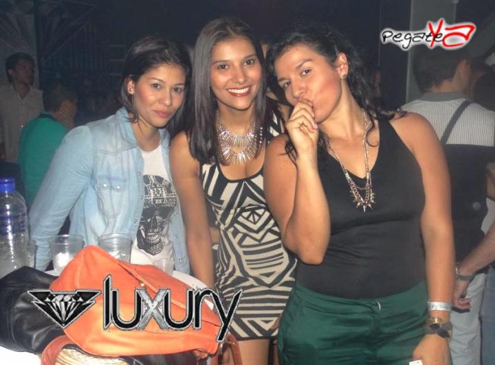 Foto 58 de Luxury - 1er FDS de Oct en Discoteca Luxury Medellin, Medellín