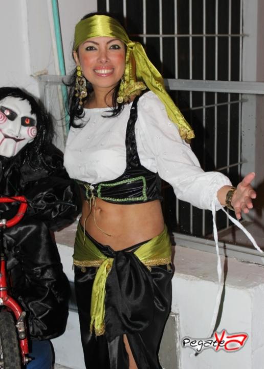 Foto 22 de Mama Salsa - Halloween 2014 en Mama Salsa