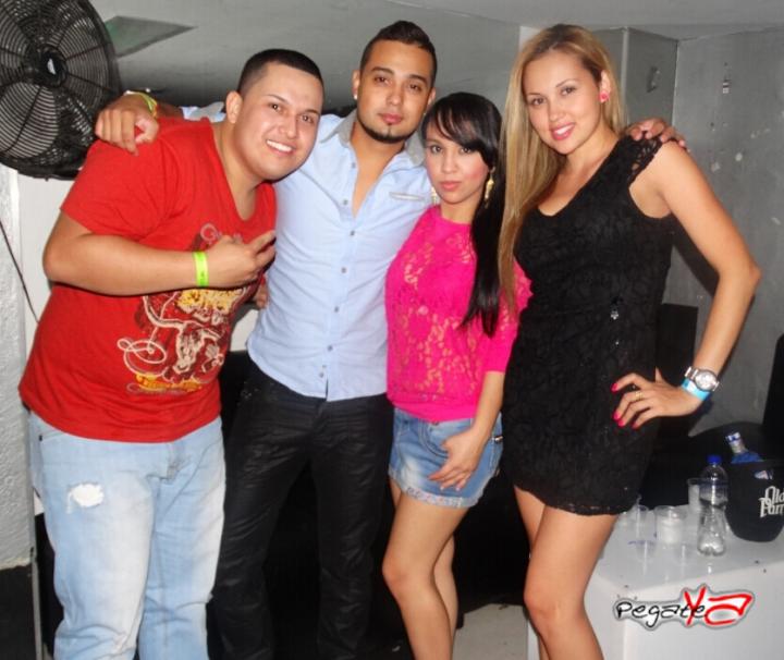 Foto 15 de Luxury - Septiembre 6 en Discoteca Luxury Medellin, Medellín