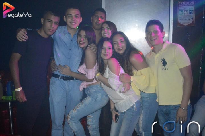 Foto 15 de Rain Clvb - AMOR & AMISTAD Sept. 2016 en Rain CLVB - Cali, Cali