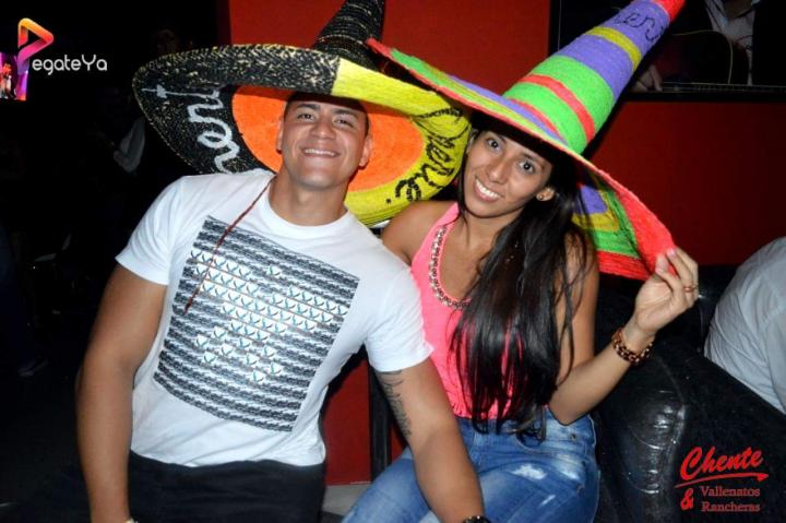 Foto 4 de CHENTE - 5to FDS ENERO 2016 en CHENTE Vallenatos y Rancheras, Cali