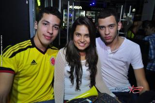 Foto 32 de Partido Colombia vs Ecuador en La Sala Club, Bucaramanga