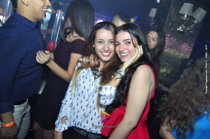 Foto 6 de PISO V - Sabado 8 de abril de 2017 en Bar Piso V Bucaramanga, Bucaramanga