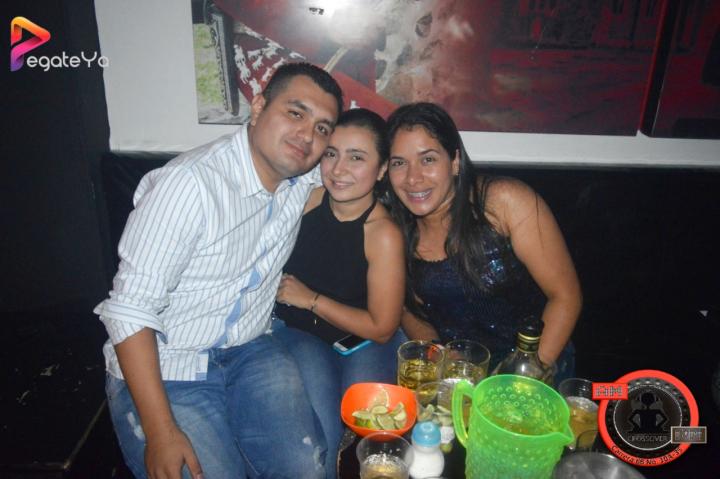 Foto 33 de Ampm Bar - 3er / 4TO Fds MAYO 2016 en Am / PM Bar - Cali, Cali