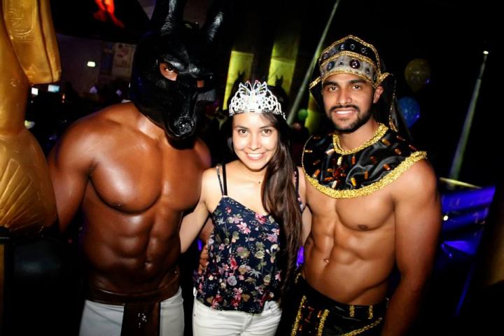 Foto 30 de Discoteca AMARNA- 16 de mayo de 2015 en Discoteca Amarna Medellin, Medellín