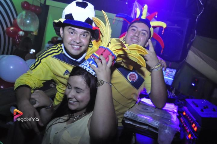 Foto 16 de El Manicomio sábado 13 de junio 2015 en Discoteca El Manicomio Bucaramanga, Bucaramanga