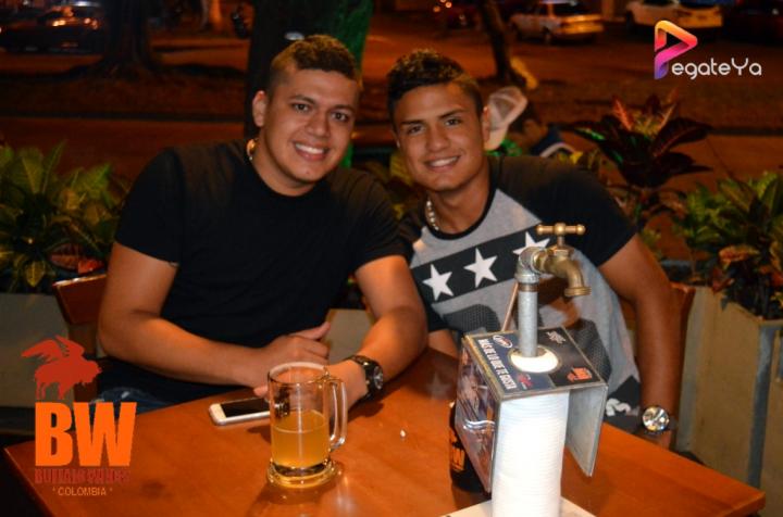 Foto 6 de Bufalo Wings - 2do FDS Junio 2015 en Búfalo Wings - Cali, Cali