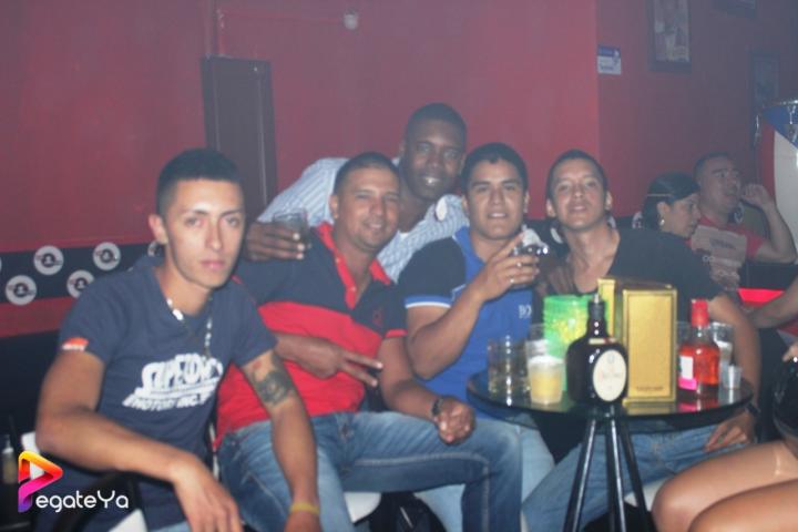 Foto 17 de Ampm Bar - 4to FDS Marzoo 2015 en Am / PM Bar - Cali, Cali