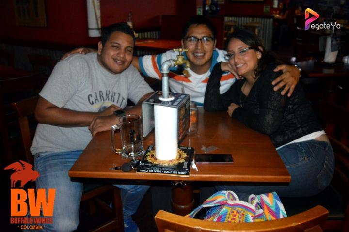 Foto 9 de Bufalo Wings - 4to FDS Junio 2015 en Búfalo Wings - Cali, Cali