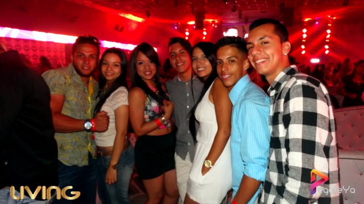 Foto 37 de Living - Abril 25 del 2015 en Living Night Club, Cali