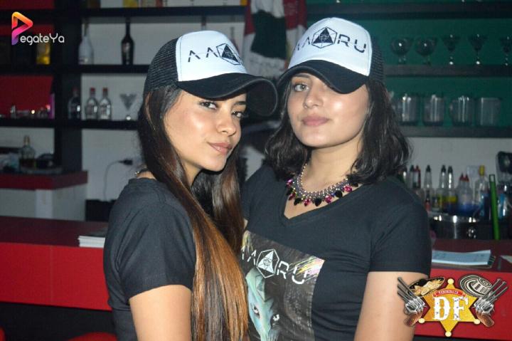 Foto 2 de EL DF - 3er FDS Mayo 2017 en El DF Club Discoteca