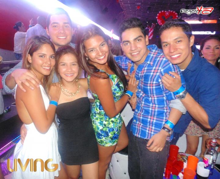 Foto 7 de Living - Amor y Amistad en Living Night Club, Cali