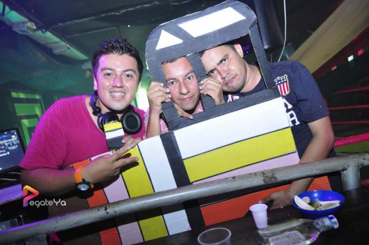 Foto 67 de El manicomio sábado 18 de abril 2015 en Discoteca El Manicomio Bucaramanga, Bucaramanga