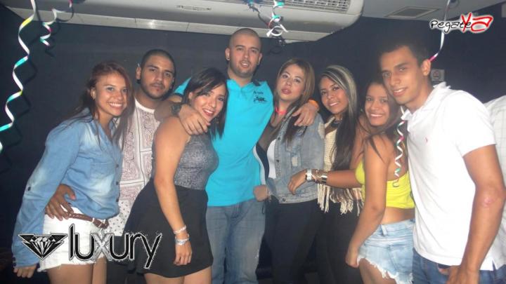 Foto 59 de Luxury - 1er FDS de Oct en Discoteca Luxury Medellin, Medellín