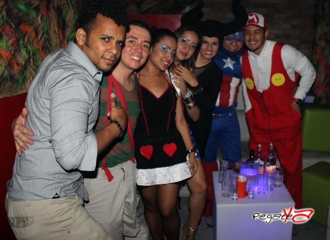 Foto 48 de Favela Club - Halloween 2014 en Favela Club Menga, Cali