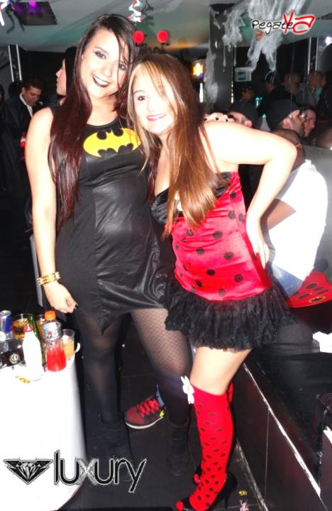 Foto 39 de Luxury - Halloween 2014 en Discoteca Luxury Medellin, Medellín