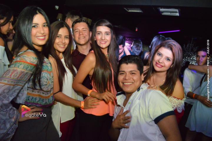 Foto 34 de PISO V - Viernes 15 de julio 2016 en Bar Piso V Bucaramanga, Bucaramanga