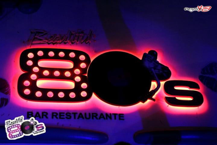 Foto 21 de Beautiful 80`s Cali 2015-01-09 en Beautiful 80`s Cali, Cali