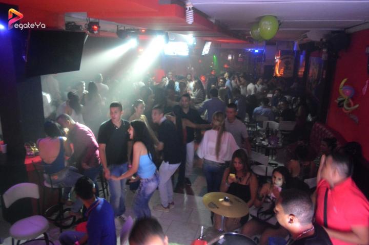 Foto 41 de Ampm Bar - 1er FDS Febrero 2016 en Am / PM Bar - Cali, Cali