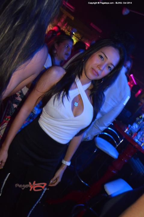 Foto 26 de Bling 24 y 25 de octubre de 2014 en Bar Bling Bucaramanga, Bucaramanga