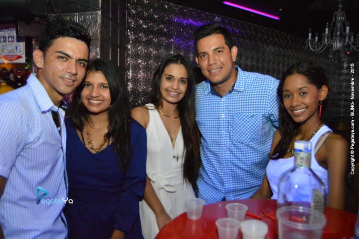 Foto 10 de BLING - sabado 28 Nov 2015 en Bar Bling Bucaramanga, Bucaramanga