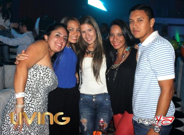 Foto 22 de Living - 5to FDS Nov 2014 en Living Night Club, Cali
