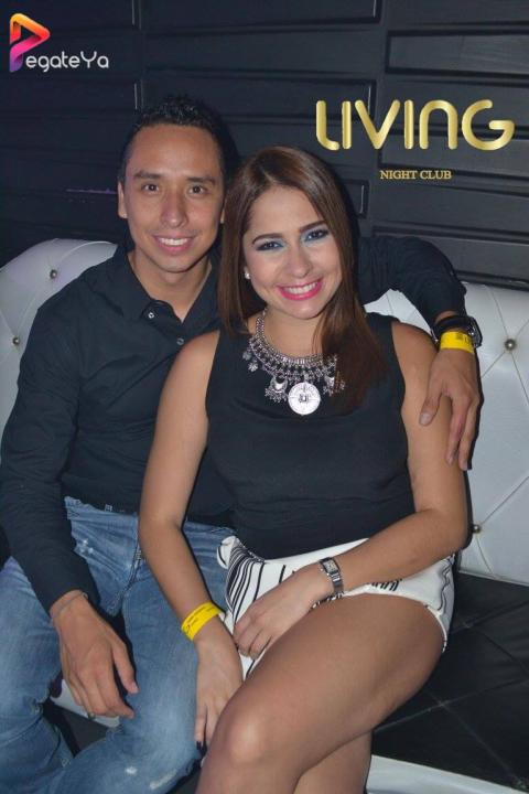 Foto 26 de Living Night Club - 5To fds Abril 2016 en Living Night Club, Cali