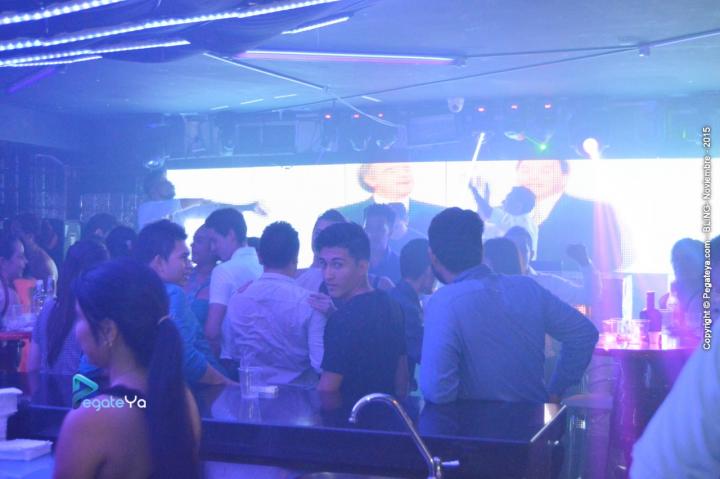 Foto 74 de BLING - sabado 28 Nov 2015 en Bar Bling Bucaramanga, Bucaramanga