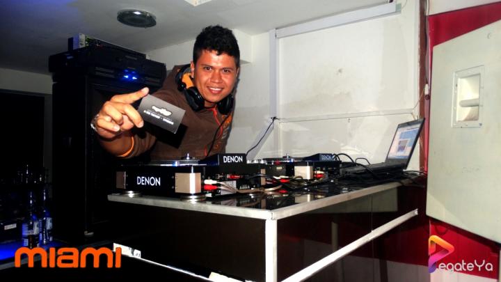 Foto 18 de Miami Bar - 2do FDS Abril 2015 en Miami Bar Cali, Cali