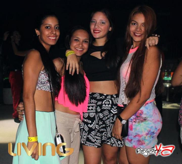 Foto 15 de Living Night Club - Oct 11 en Living Night Club, Cali
