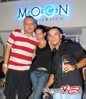 Foto 33 de Moon Cocktails & Shot - Sept 07 en Moon Cocktails & Shot, Cali