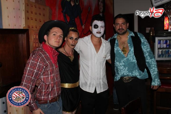 Foto 25 de Charly / Granada - Halloween 2014 en Charly, Cali
